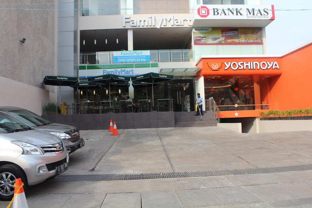 ג'קרטה Hotel Rovi Boutique מראה חיצוני תמונה