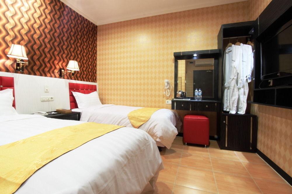 ג'קרטה Hotel Rovi Boutique מראה חיצוני תמונה