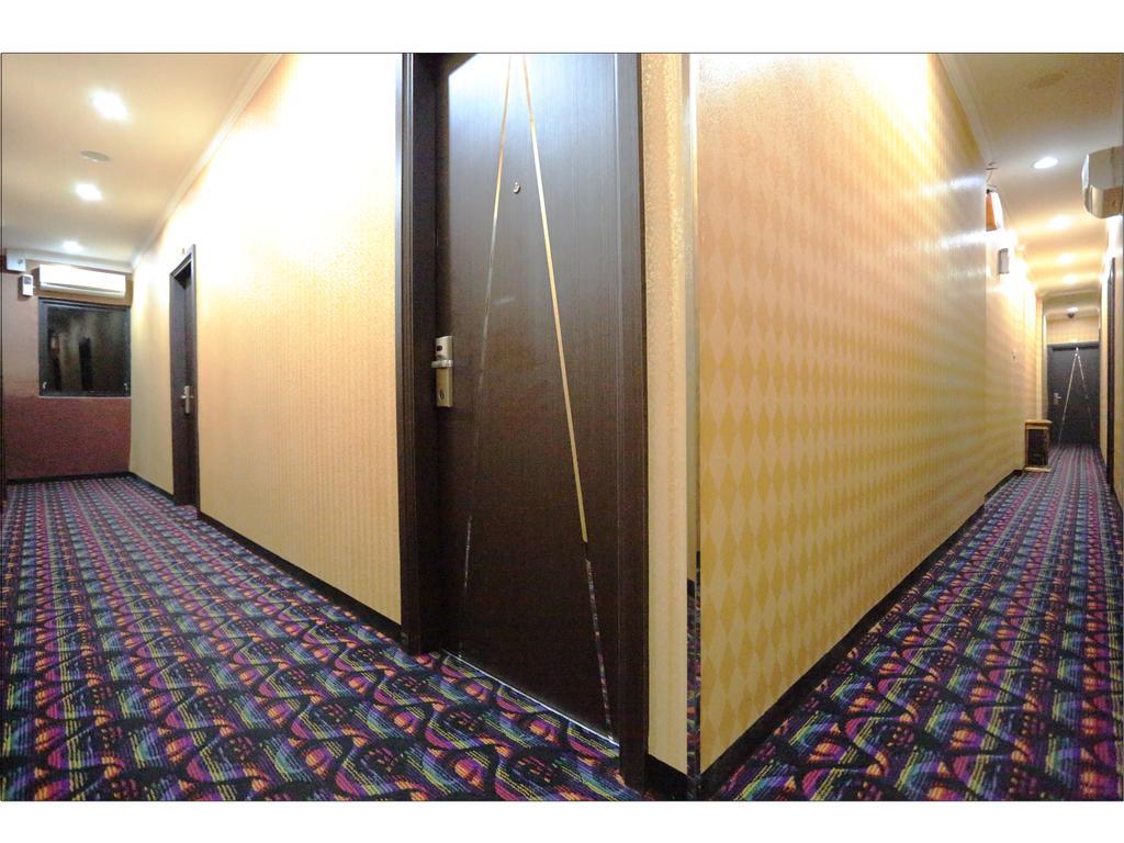 ג'קרטה Hotel Rovi Boutique מראה חיצוני תמונה