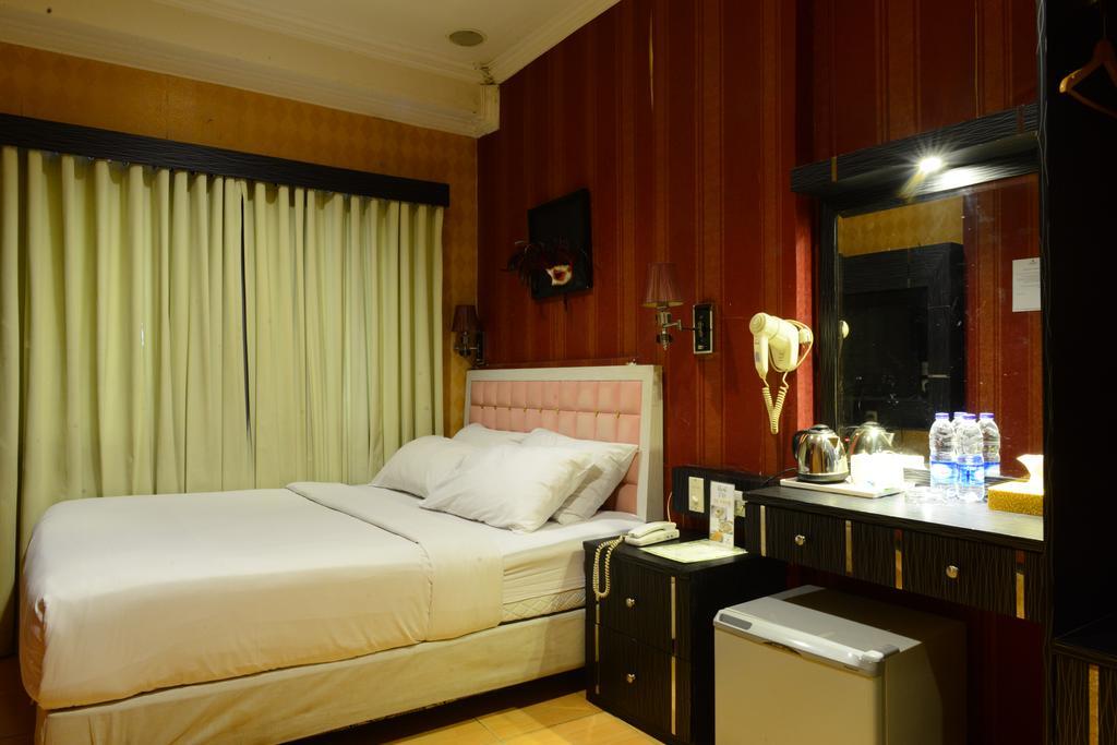 ג'קרטה Hotel Rovi Boutique מראה חיצוני תמונה