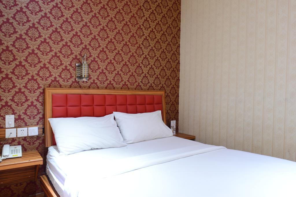 ג'קרטה Hotel Rovi Boutique מראה חיצוני תמונה