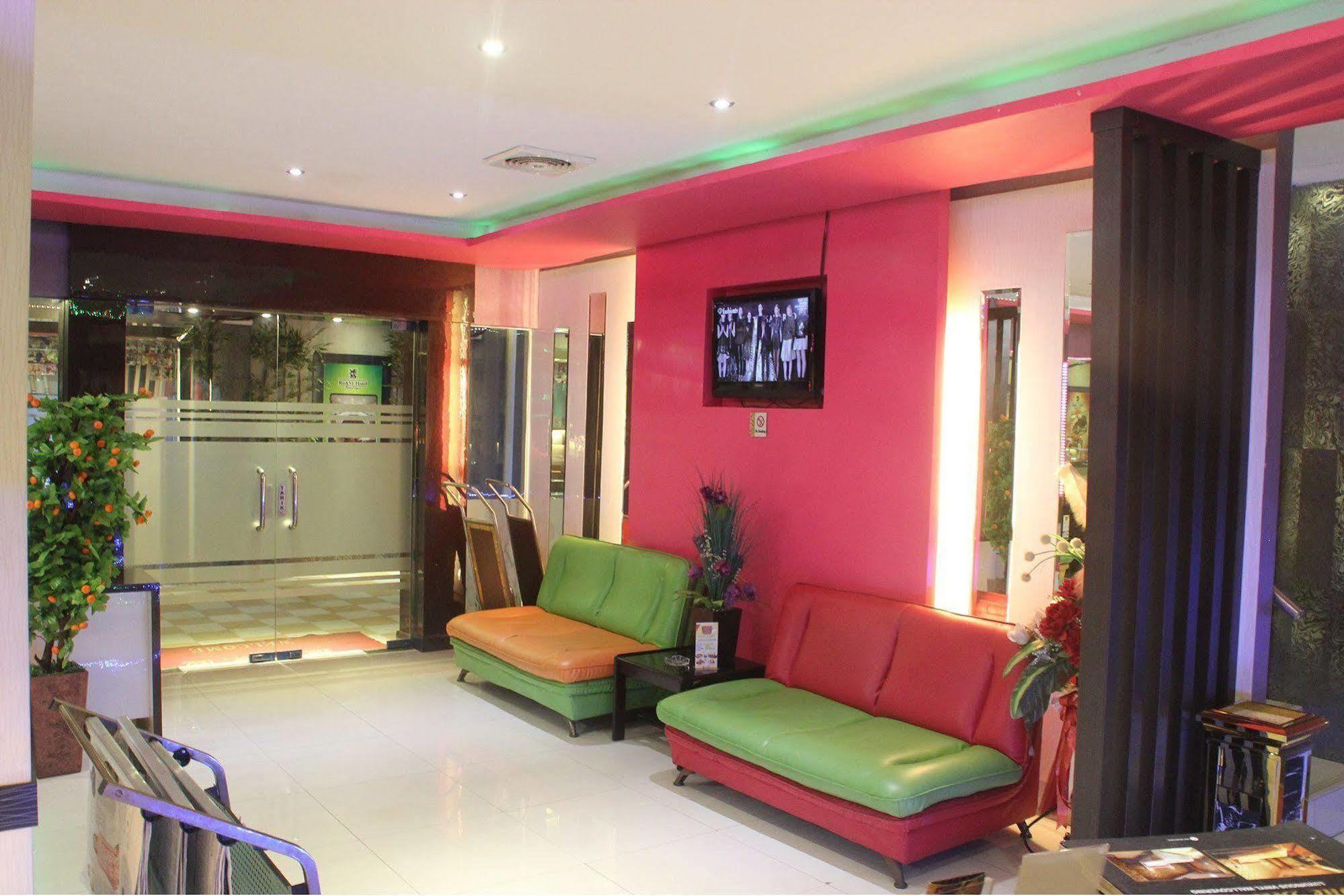 ג'קרטה Hotel Rovi Boutique מראה חיצוני תמונה